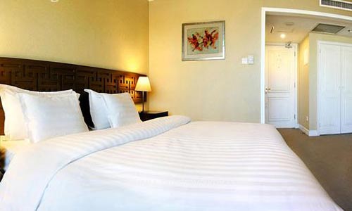 Guestroom of Asia Hotel Beijing