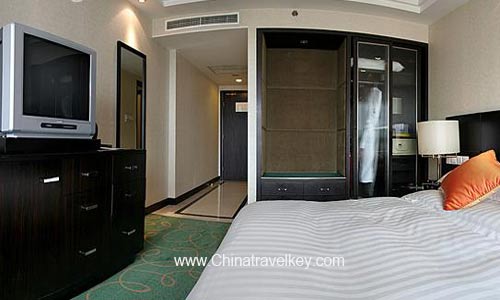 Guestroom of Holiday Inn Crown Plaza Beijing