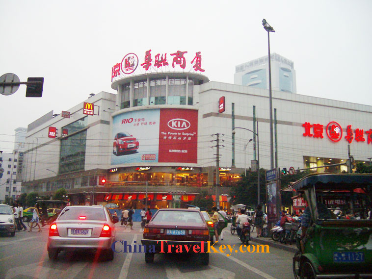 photo of chengdu street