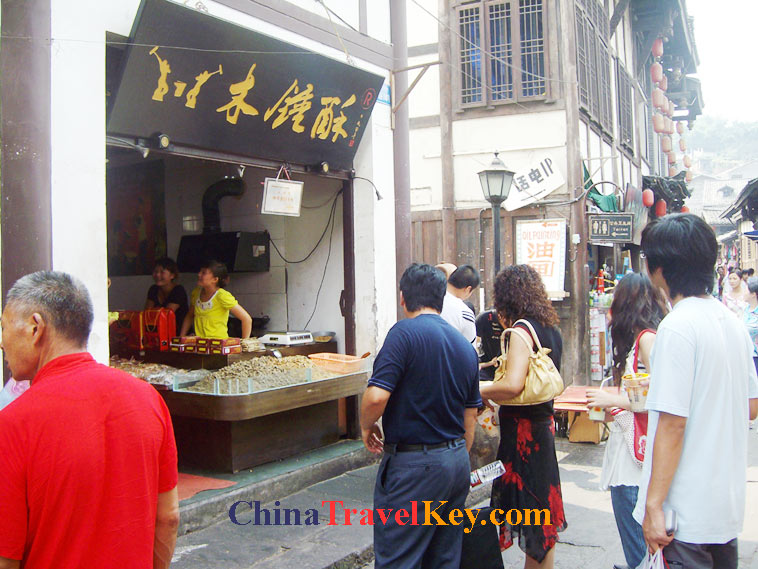 photo of chongqing ciqikou ancient town