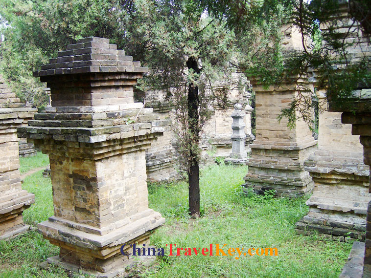 photo of dengfeng pagoda forest shanlin temple