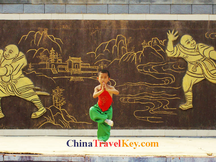 dengfeng shaolin kongfu show