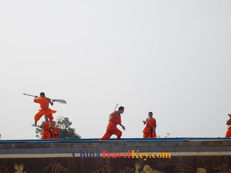 dengfeng shaolin kongfu show