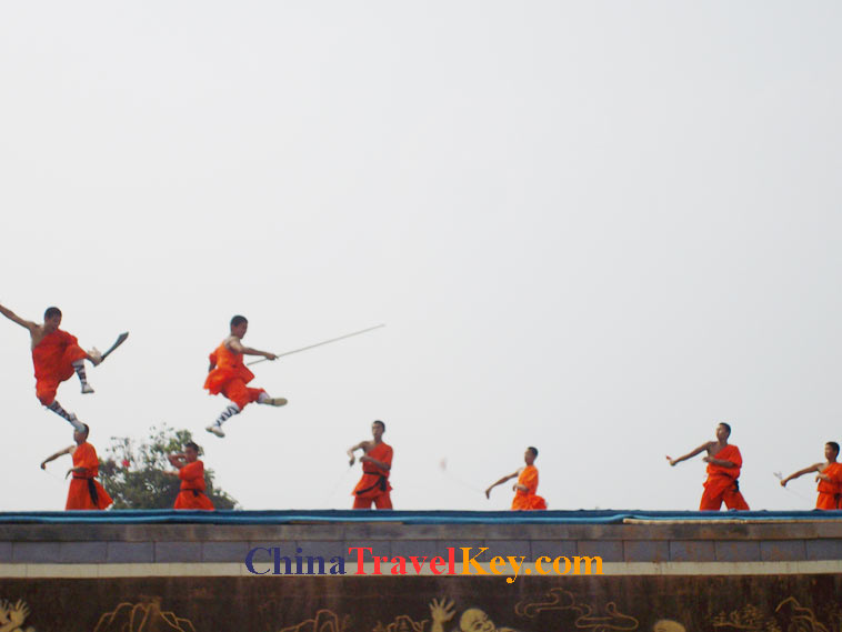 dengfeng shaolin kongfu show