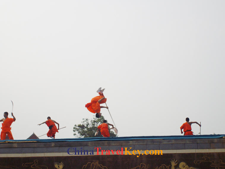 dengfeng shaolin kongfu show