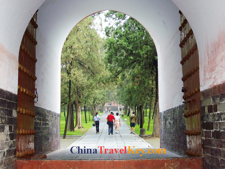 photo of dengfeng zhongyue temple