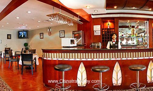 Bar of Plaza Hotel Guilin