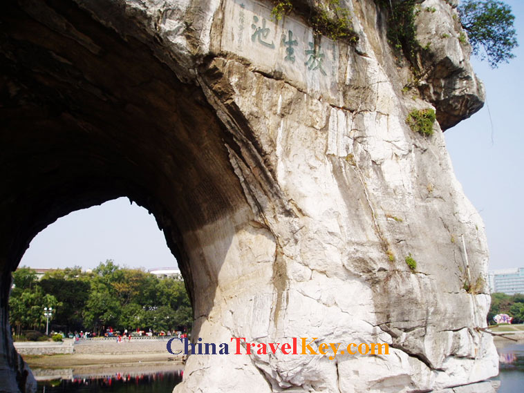 photo of guilin elephant trunk hill