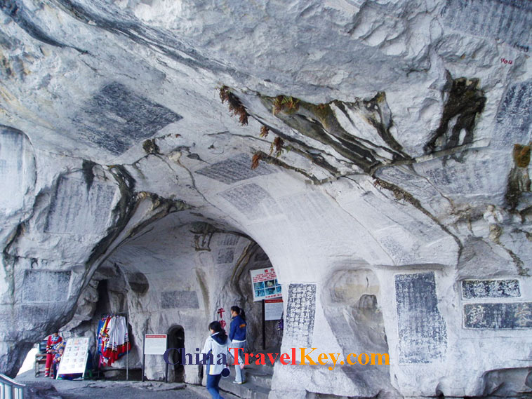 photo of guilin fubo hill