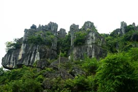 photo of Guilin Guanyang Wenshi Stone Forest