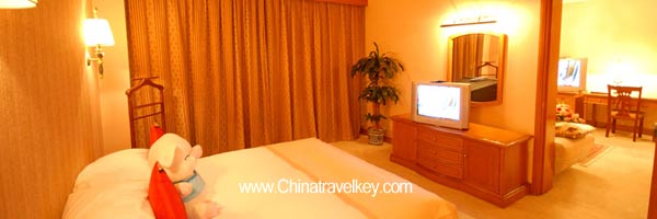 Guestroom of Crown Plaza Hotel Hangzhou