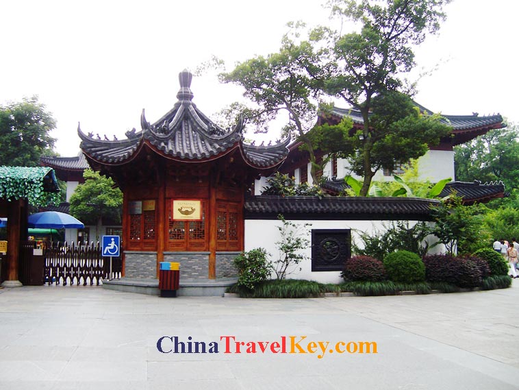 photo of hangzhou leifeng pagoda