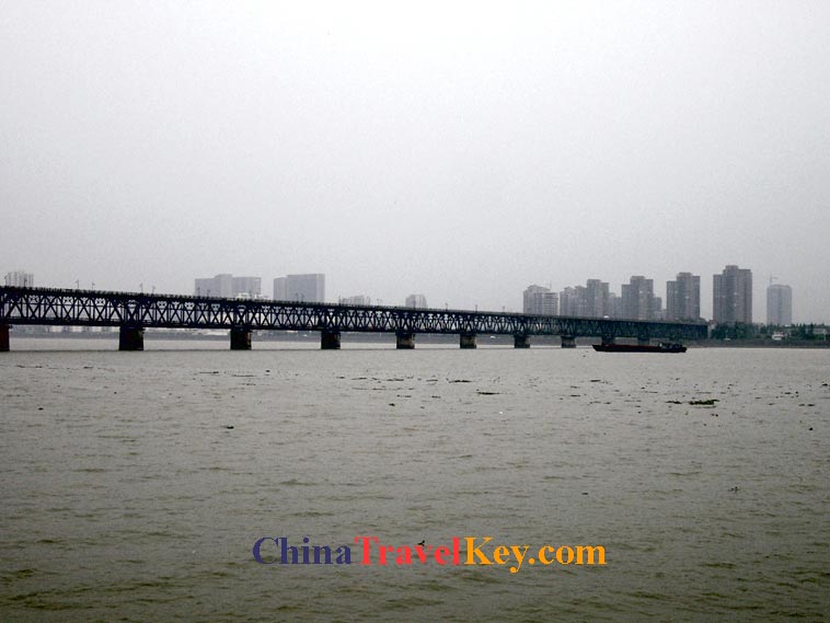 photo of hangzhou qiantang river