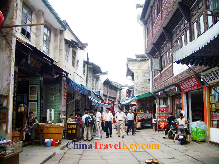 photo of huangshan tunxi street