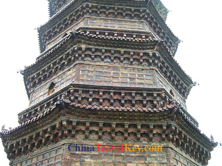 photo of kaifeng iron pagoda park