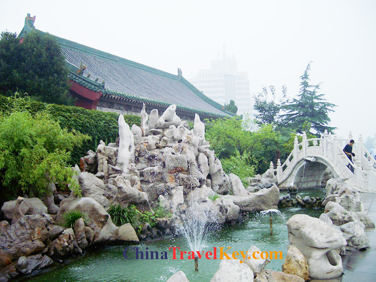 photo of Kaifeng Memorial Temple of Baozheng