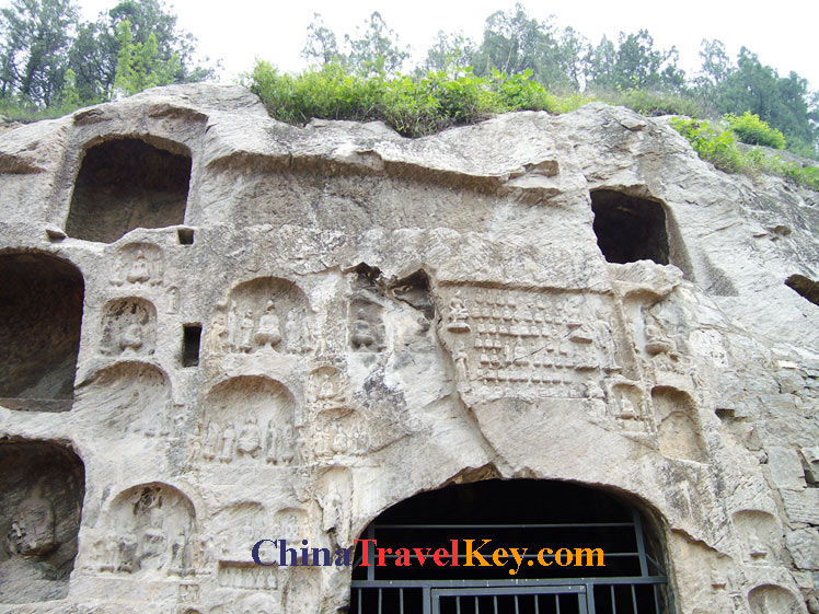 photo of luoyang longmen grotto