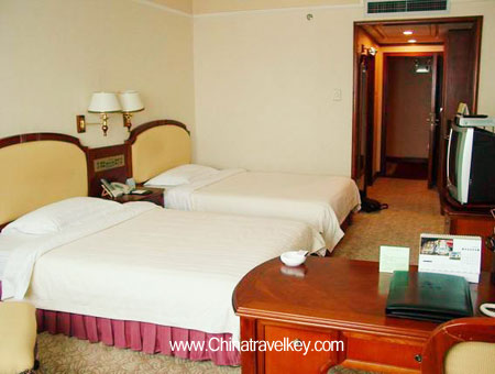 Guestroom of Phoenix Hotel Nanning