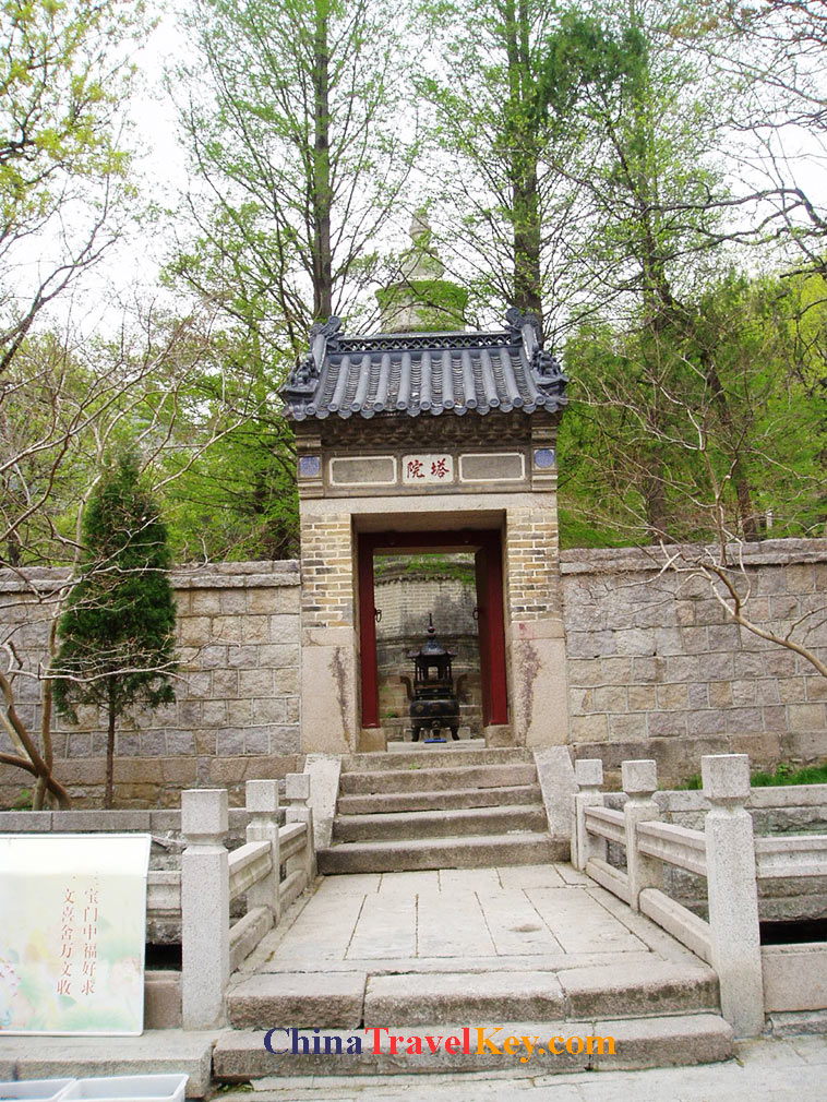 photo of huayan temple qingdao
