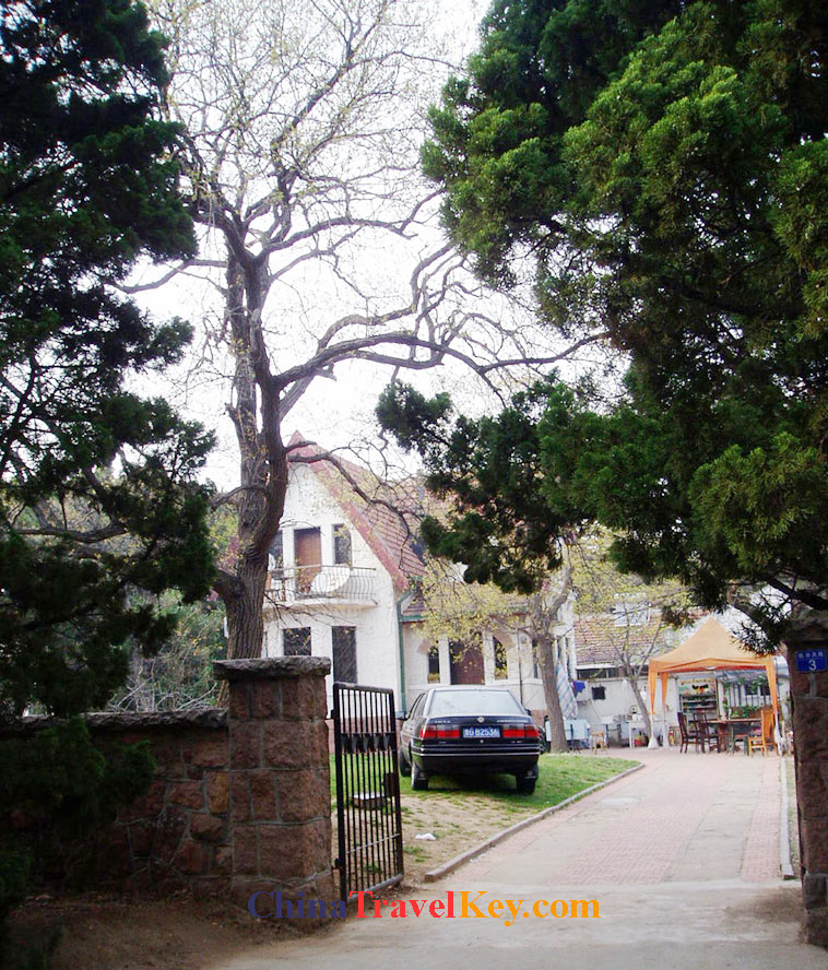 photo of qingdao badaguan scenic area