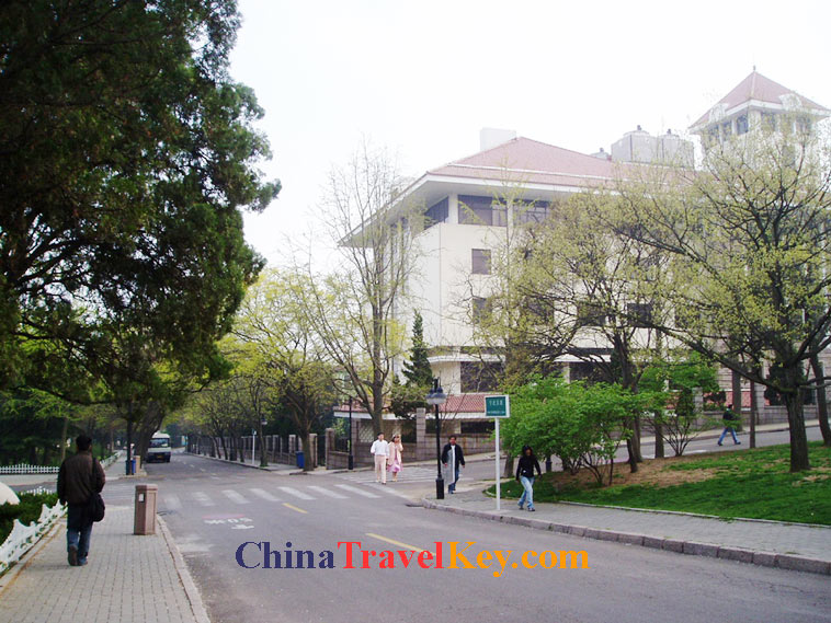 photo of qingdao badaguan scenic area
