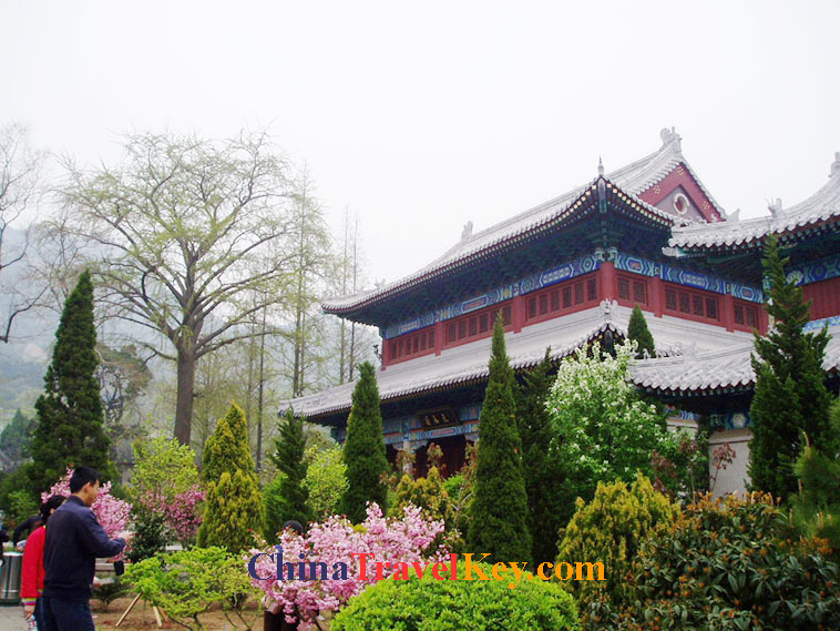 photo of qingdao taiqing palace