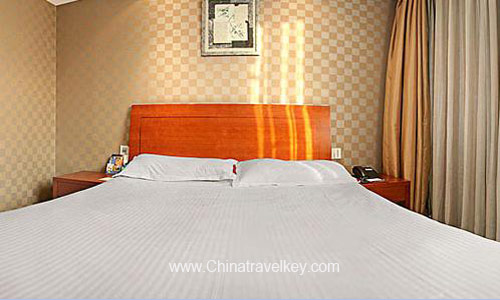 Guestroom of Broadway Hotel Shanghai