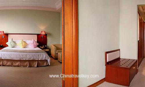 Guestroom of Eastern Airline Hotel Shanghai