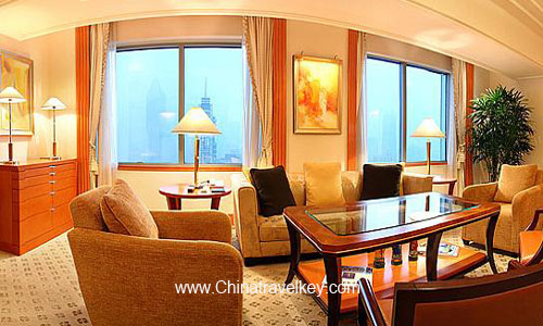 Guestroom of Four Seasons Hotel Shanghai