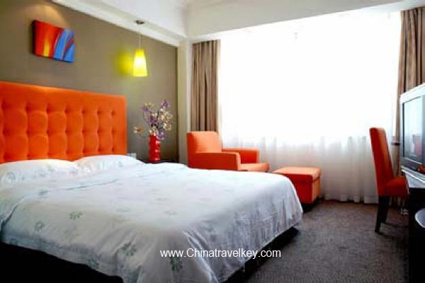 Guestroom of Guangdong Hotel Shanghai