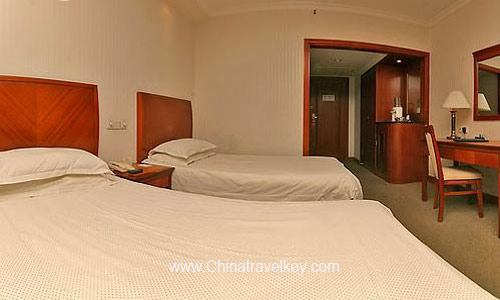 Guestroom of Metropole Hotel Shanghai