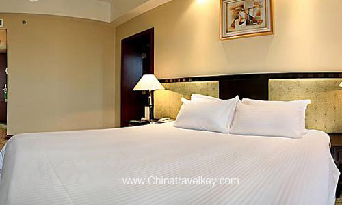 Guestroom of New Century Hotel Shanghai