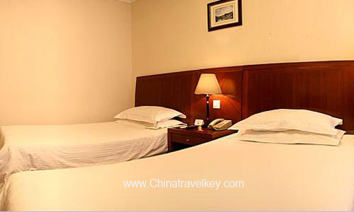 Guestroom of Pacific Hotel Shanghai 