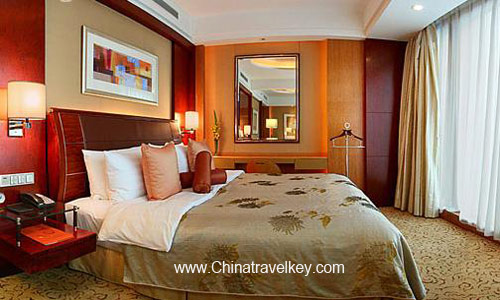 Guestroom of Pudong Shangri-La Hotel Shanghai