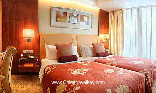 Guestroom of Pudong Shangri-La Hotel Shanghai