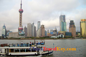 cruise on Huangpu River