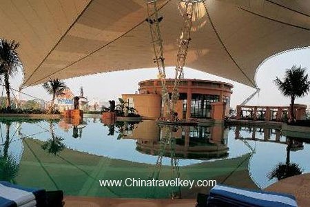 Pool of Crowne Plaza Hotel Shenzhen