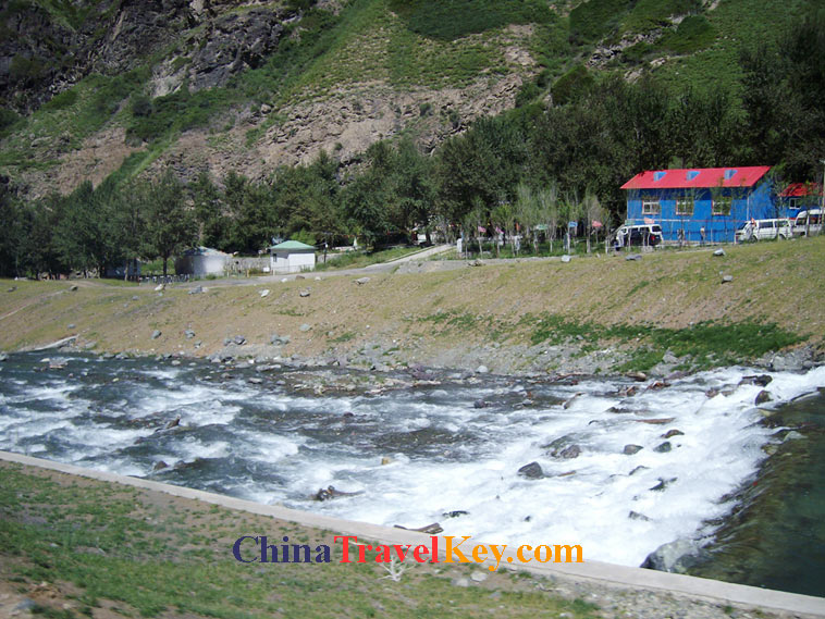 photo of urumchi heaven lake