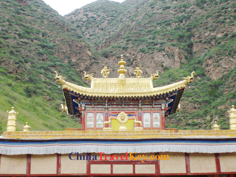 photo of labrang monastery