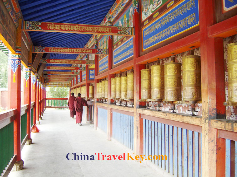 photo of labrang monastery