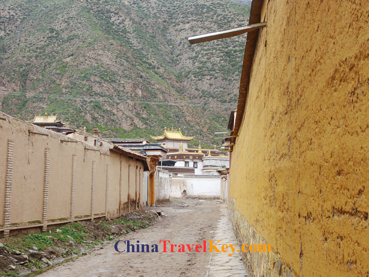 photo of labrang monastery