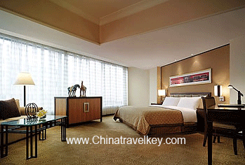 Room of Shangri-La Golden Flower Hotel