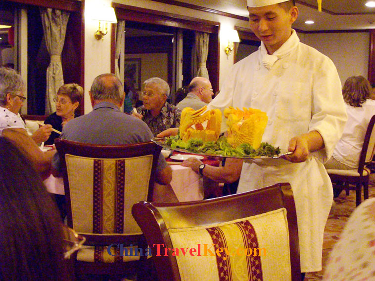 photo of oriental king ship dinning