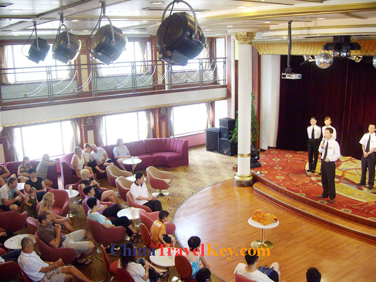 photo of oriental king ship performance