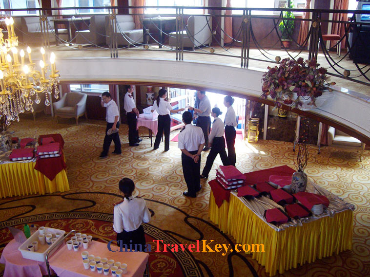 photo of oriental king ship performance