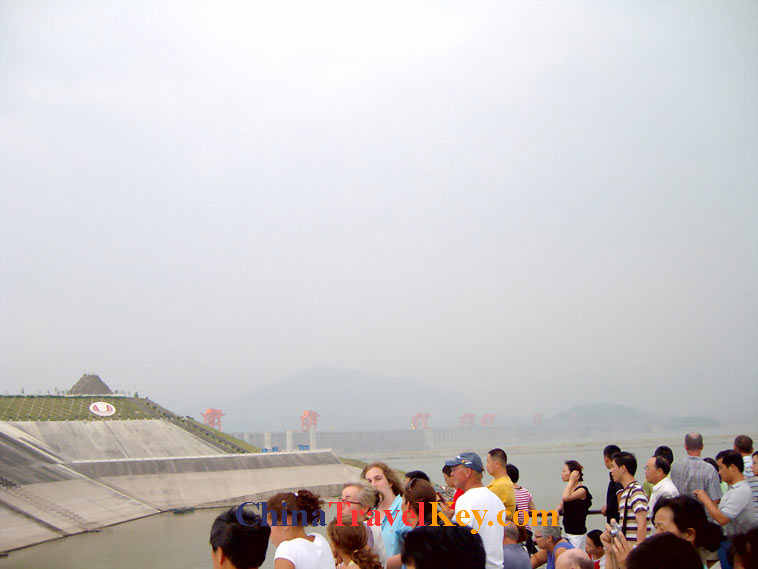 photo of Yichang Three Gorges Dam