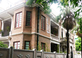 old building in Dongshan