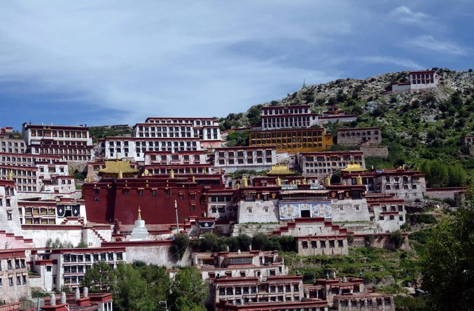 Lhasa Ganden Monastery