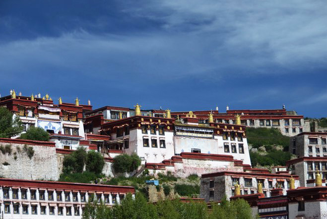 Photo of Yamdrok Lake