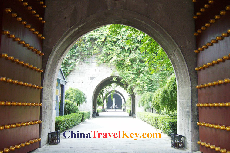 photo of nanjing zhonghua gate